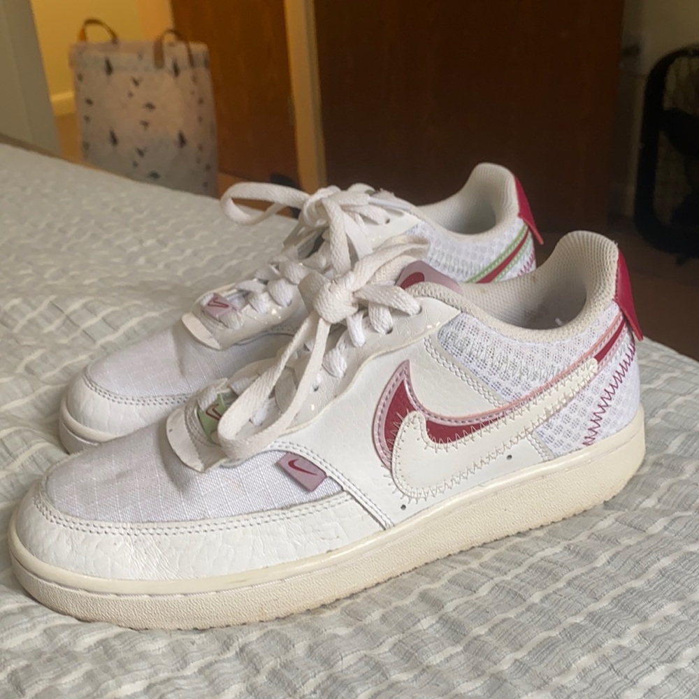 Womens Court Vision Low Premium 'Valentine's Day'